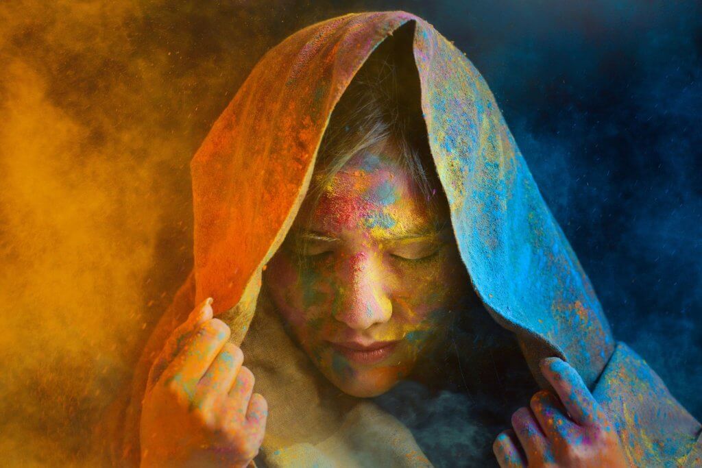 印地文翻譯 × 色彩藝術：新年的幸運，從選色開始？